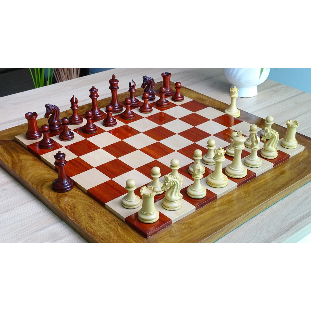 High-End Chess Pieces - 4.4" King Triple Weighted in Padauk & Boxwood – Perfect balance and weight, sold at Chessetup Store.